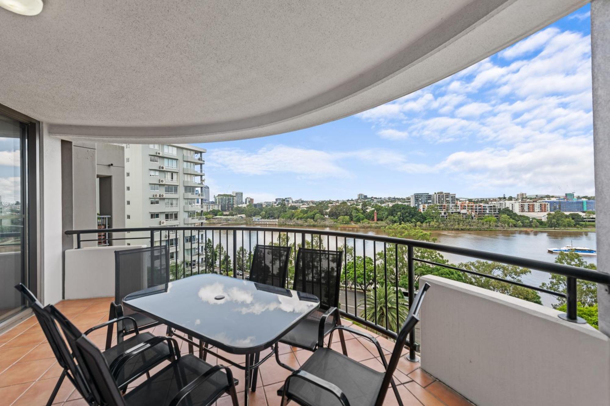 The Oasis Apartments Brisbane Buitenkant foto